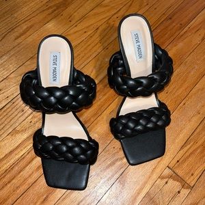 Steven madden Kenley shoe. S/11. Never worn (just try on). Excellent condition